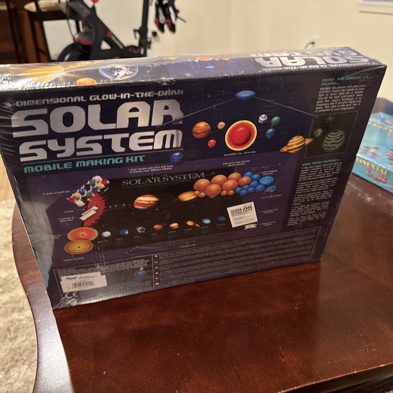 4M 3D Glow in the Dark Solar System Mobile Model Making Kit Planets Space Sealed gallery