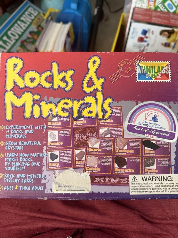 Scienceville USA Minilabs Science Rocks And Minerals Set Of 14 Pieces