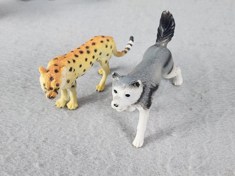 Lot 21 Animal Figures Farm Zoo Horses Mixed Papo Mojo Collectible + Generic Toys gallery