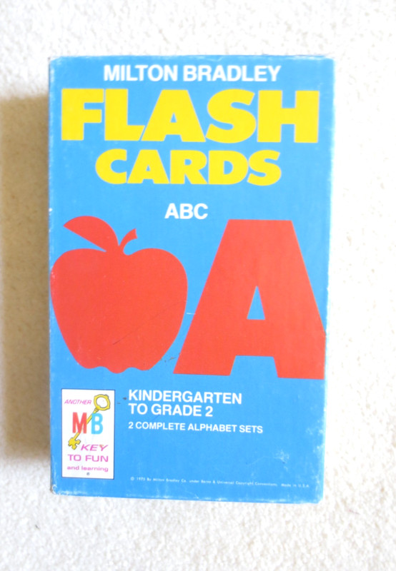 1975 MILTON BRADLEY ABC FLASH CARDS 2 COMPLETE 2-SIDED ALPHABET SETS GRADES K-2