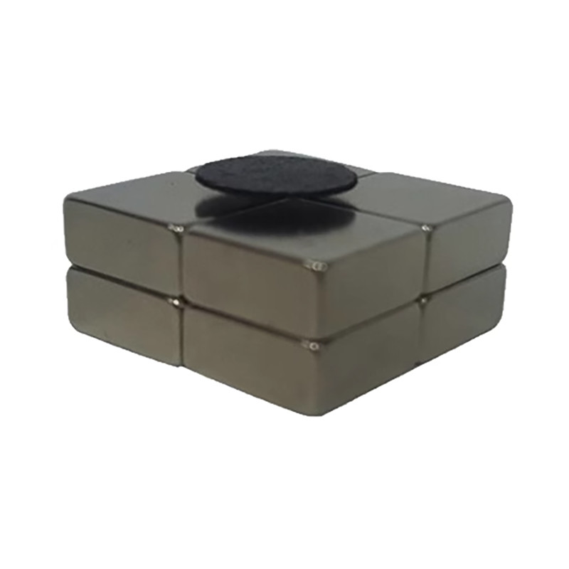 Pyrolytic Graphite Magnetic Levitation ExperimentPassive Magnetic Levitation