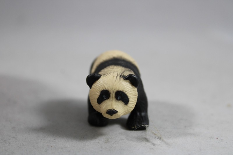 ANIMAL FIGURE K&M GIANT PANDA BEAR MINI 2" LONG FOREST ZOO WILDLIFE DIORAMA TOY gallery