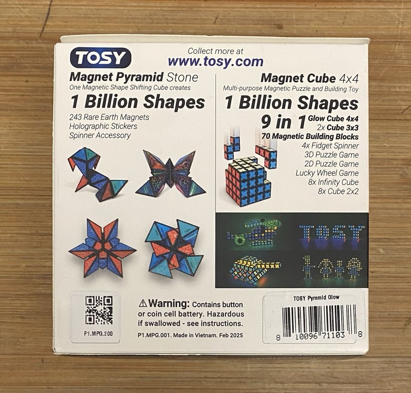TOSY Magnet Pyramid Glow gallery