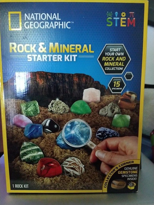 National Geographic Rock & Mineral Starter Kit STEM Includes 15* Specimens/Case*
