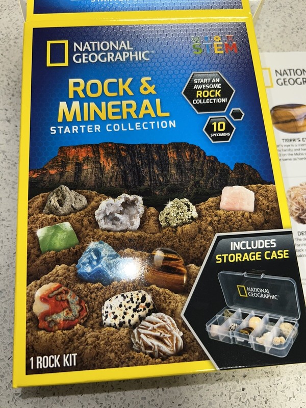 National Geographic Rock & Mineral Starter Collection 10 Specimens Case ID Sheet gallery