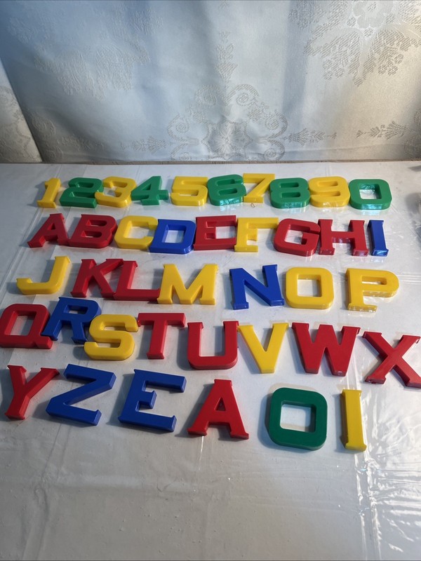 Vintage 40 Piece Childrens IDEAL BRAND Plastic Alphabet Letters 2”Educational gallery