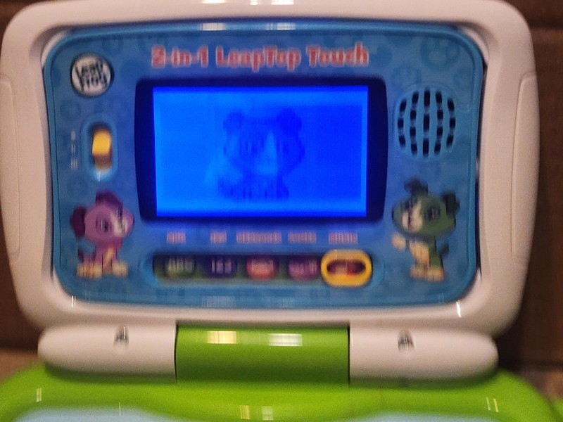 LeapFrog 2-in-1 LeapTop Touch Pretend Laptop & Tablet Learning Vocabulary + gallery
