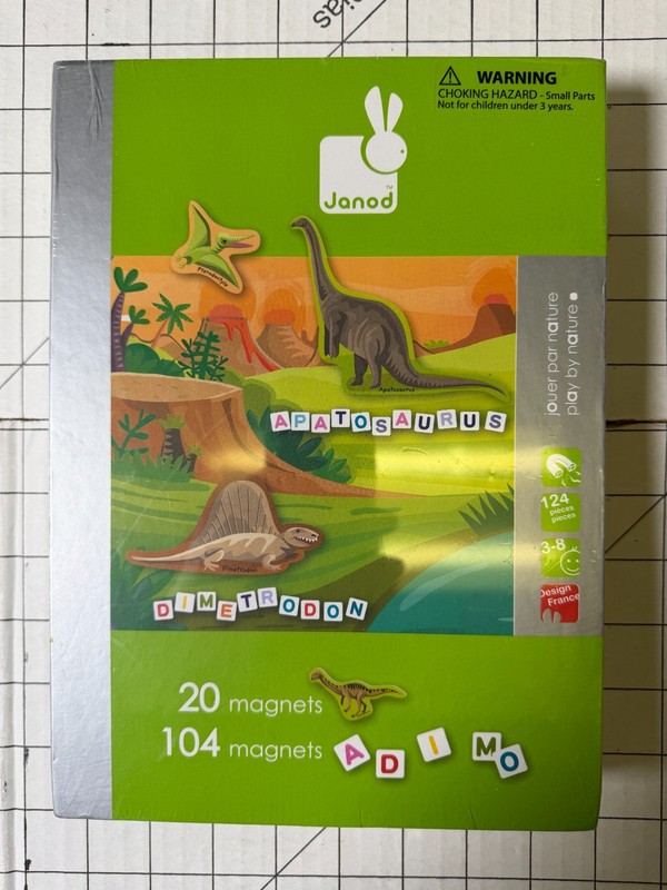 Janod Magneti’Book Dinosaurs 124-Piece Magnetic Learning Set 3 – 8 Years New
