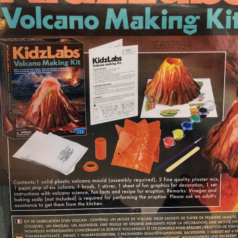 Volcano Making Kit by Kidz Labs Fun Science Product 4M NEW Factory SEALED Age 8+ gallery