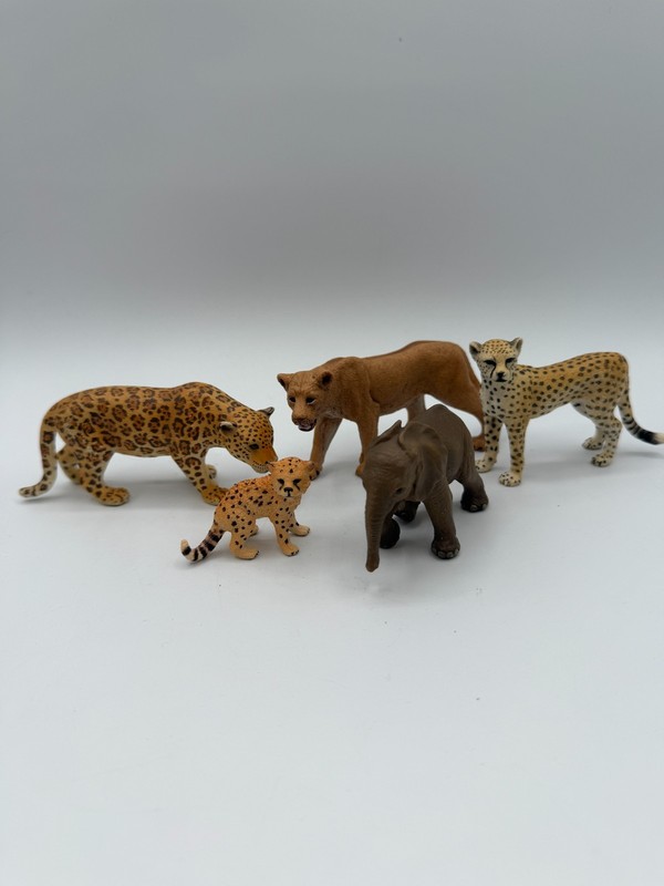 Schleich Lot of 5 Leopard Cheetah Lion Lioness Baby Elephant