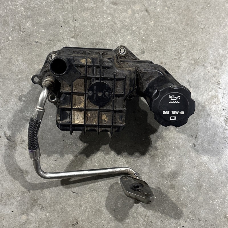2017-2024 6.6L L5P Duramax PCV Positive Crankcase Ventilation Oil Separator