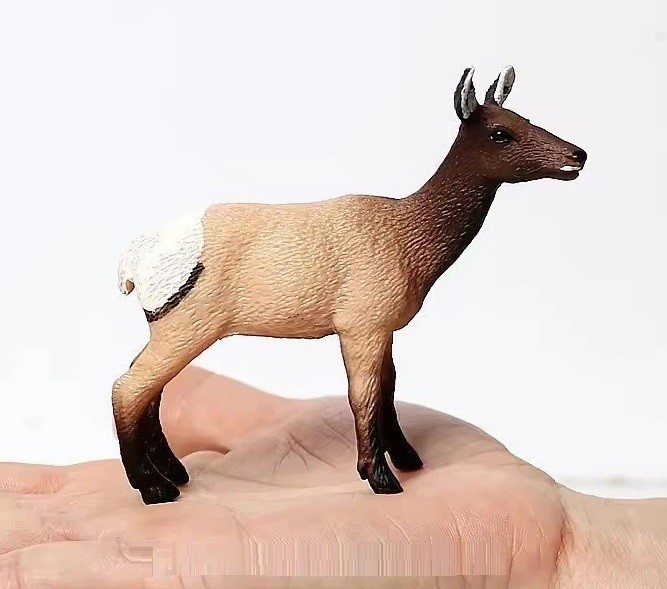 Female Elk Animal Figure Toy PVC Doll Small Figurine Birthday Gifts