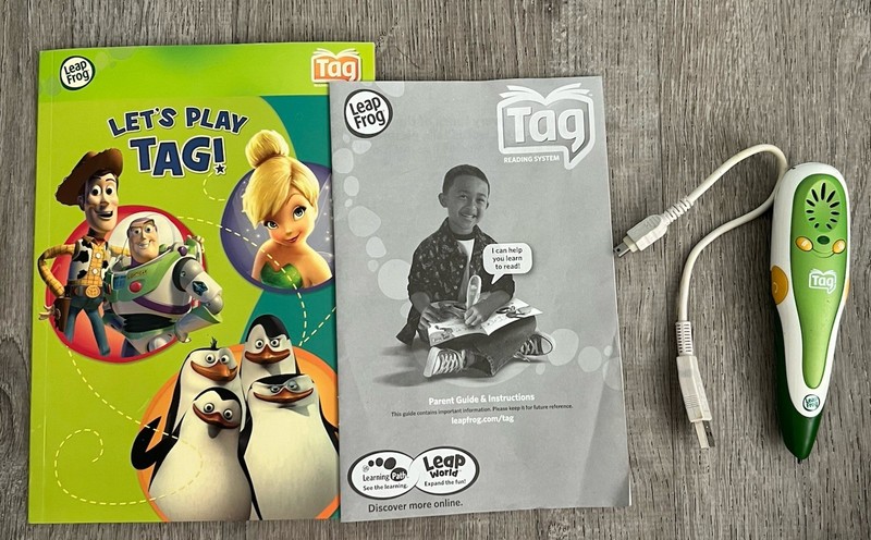 Leap Frog Tag Reading System – Toy Story Sampler Storybook & Handheld Device