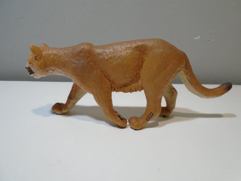 2007 SAFARI LTD MOUNTAIN LION 5.5" X 2.25" FIGURE (MA292) gallery