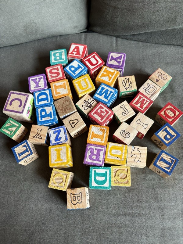 VTG Wooden Alphabet Blocks 1.25” Inch Letters & Pictures 41 Total Colorful toys