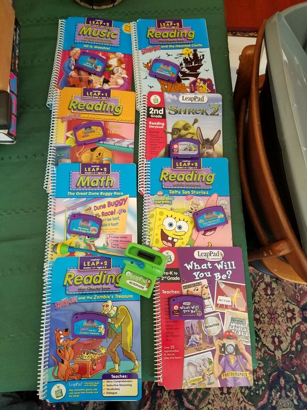 8 LEAP FROG 1 and 2 Cartridges w/ Books Scooby Doo Spongebob Shrek Microphone