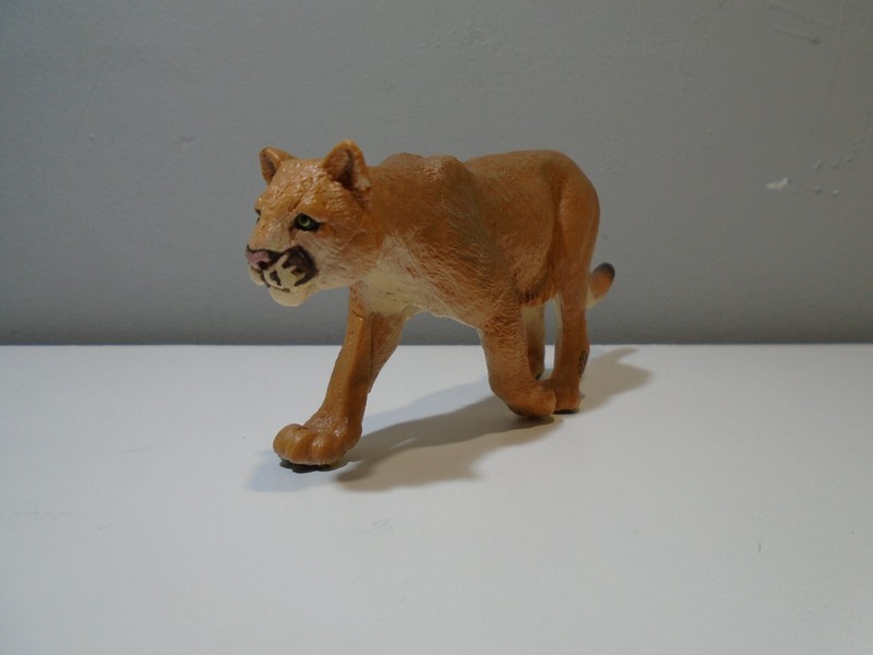 2007 SAFARI LTD MOUNTAIN LION 5.5" X 2.25" FIGURE (MA292) gallery