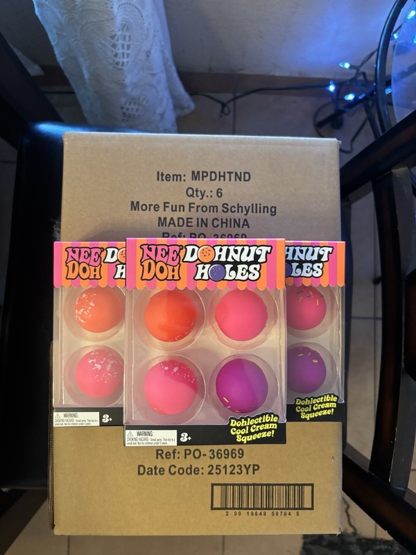 🔥VIRAL & NEW! Schylling NeeDoh Teenie Donut Holes 4 Pack NEE DOH 100% AUTHENTIC