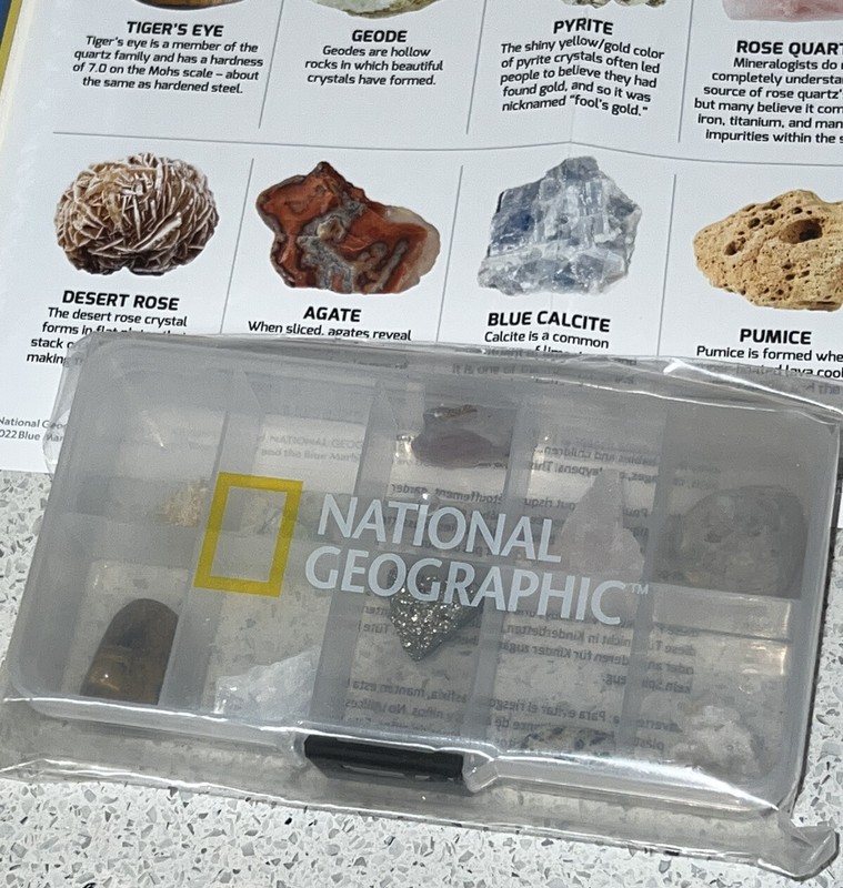 National Geographic Rock & Mineral Starter Collection 10 Specimens Case ID Sheet gallery