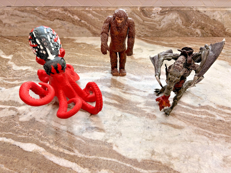 Toys R Us Animal Planet Octopus, Accoutrements Big Foot, & Papo Cyber Dragon!!