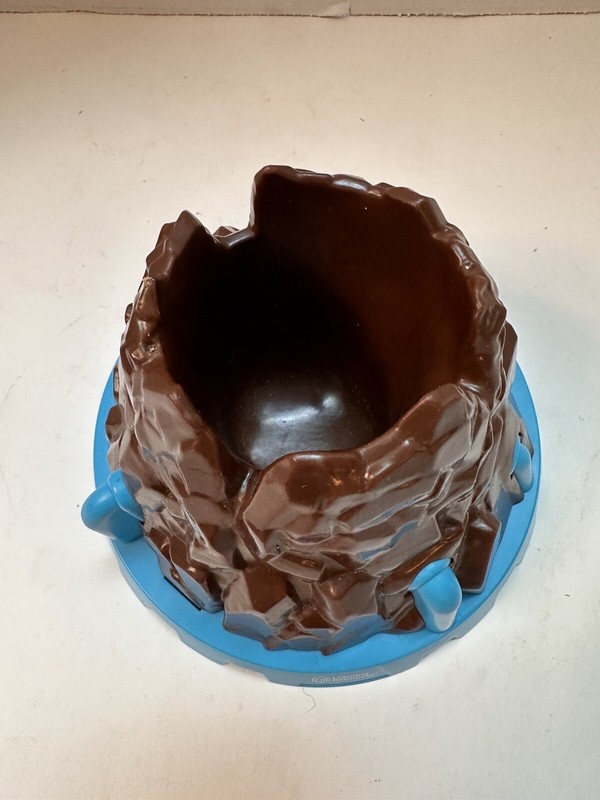 Learning Resources Beaker Creatures Bubbling Volcano Not Complete Set gallery