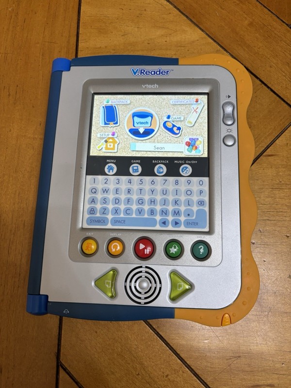 Vtech V.Reader Interactive E-reading System Bundle 2 Games V.Reader gallery