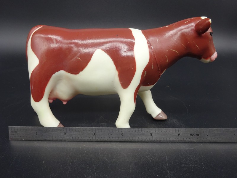 Learning Resources, Jumbo Farm Animals Plastic Dairy Cow 6.5" x 2" gallery