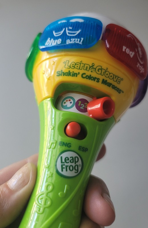 Leap Frog Learn & Groove Maraca Shakin Colors English & Spanish Fun gallery