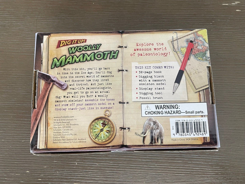 Scholastic Dig It Up Woolly Mammoth ISBN 978-0-545-69248-9 PC# 391604 gallery