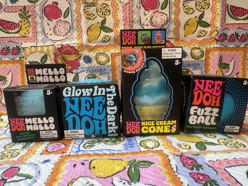 NEW❤️ NeeDoh Squeeze Toys~Blue💙Glow in Dark, Mello, Nice Cream Cone🍦Fuzz Ball