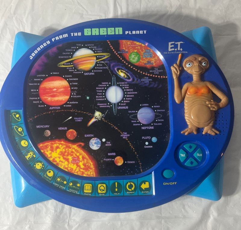 E.T. The Extra Terrestrial "Journey From the Green Planet" Toys R Us Exclusive