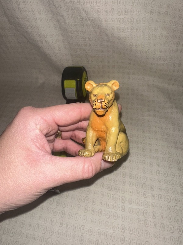 Retired Schleich Sitting Lioness Animal Toy Figure 14037 Lioness 1991