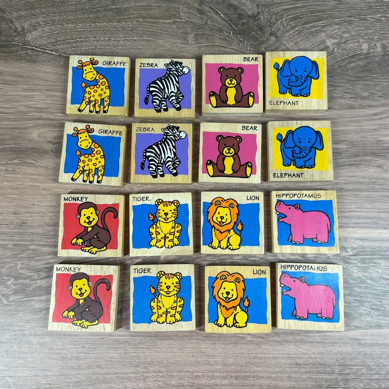 Set of 16 Wooden Block Toy Animals Giraffe Zebra Bear Elephant Monkey Lion Hippo