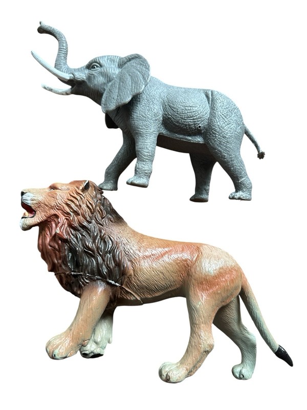 Lot of 9 Plastic Zoo African Safari Jungle Animal Figures Toy Misc Brands gallery