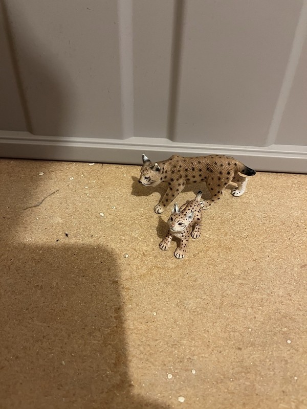 Schleich Lynx & Lynx Cub Figure Pair Safari Wildlife Animal Set
